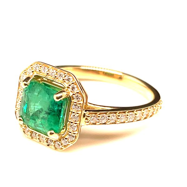 Women's Gemstone Fashion Ring Image 2 Anthony Jewelers Palmyra, NJ