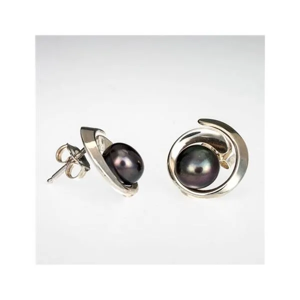 Pearl Earrings Image 3 Anthony Jewelers Palmyra, NJ