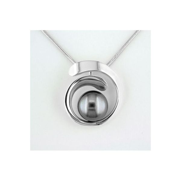 Pearl Pendant Image 2 Anthony Jewelers Palmyra, NJ