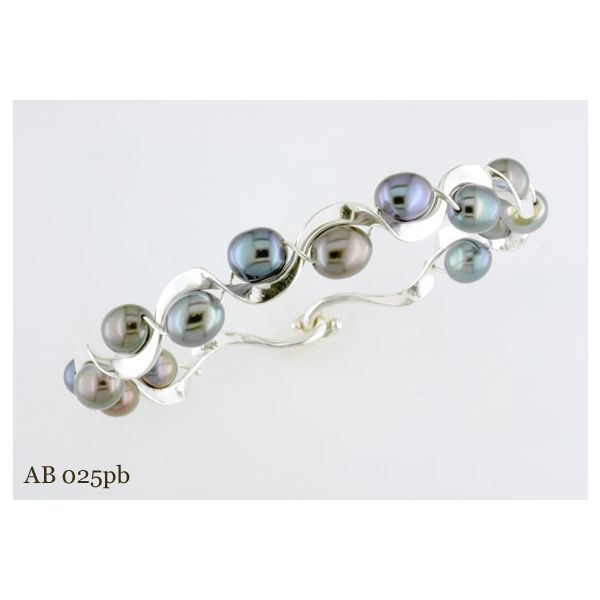 Pearl Bracelet Image 2 Anthony Jewelers Palmyra, NJ