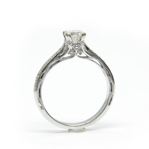 18K White Gold Diamond Engagement Ring Image 3 Arezzo Jewelers Elmwood Park, IL