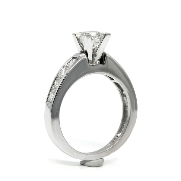 White Gold Diamond Engagement Ring Image 3 Arezzo Jewelers Elmwood Park, IL