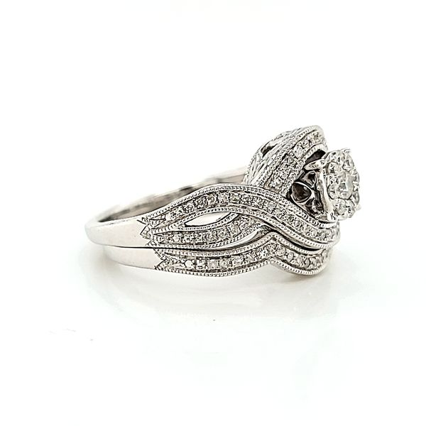 14k White Gold Diamond Halo Engagement Ring Set Image 2 Arezzo Jewelers Elmwood Park, IL