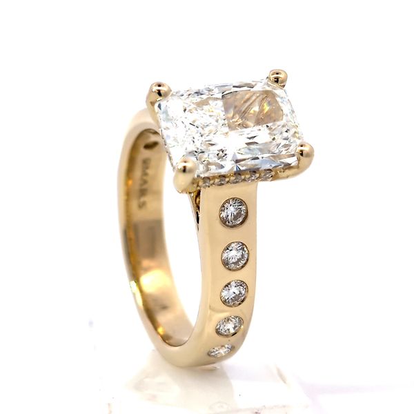 3.27ct GIA Certified Lab Grown Radiant Cut Diamond Engagement Ring in 14K Yellow Gold Image 5 Arezzo Jewelers Elmwood Park, IL