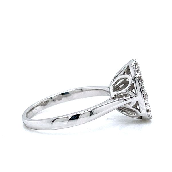 18k White Gold Oval Pave Diamond Ring Image 3 Arezzo Jewelers Elmwood Park, IL