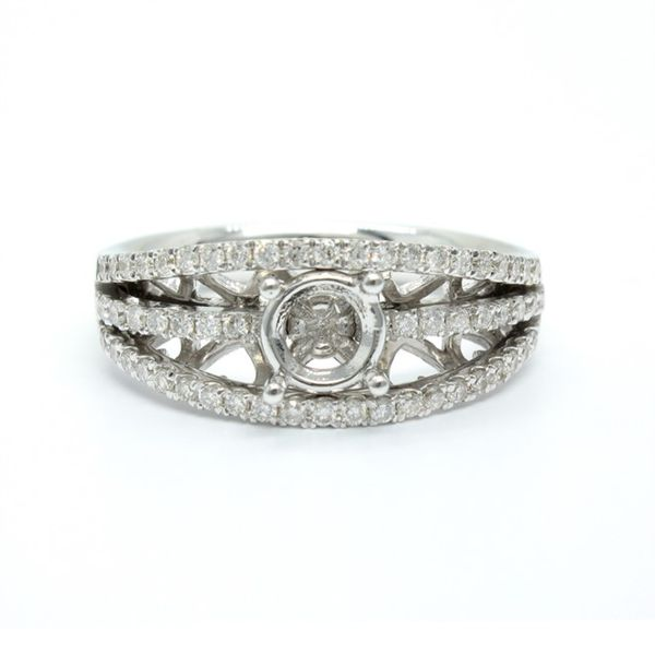 18K White Gold Diamond Engagement Ring Arezzo Jewelers Elmwood Park, IL