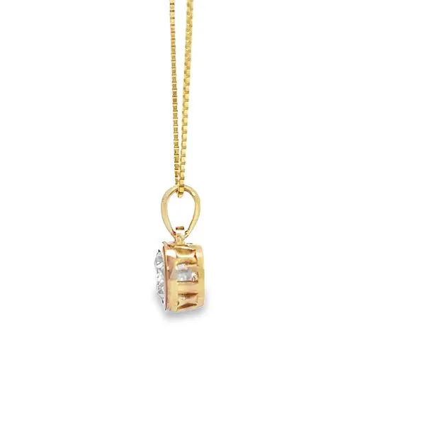 Diamond Pendant Image 3 Arezzo Jewelers Elmwood Park, IL