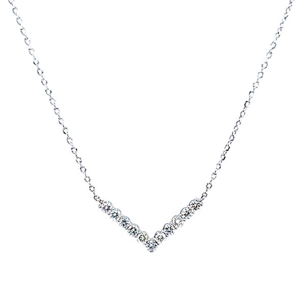 18k White Gold Diamond V Necklace Arezzo Jewelers Elmwood Park, IL