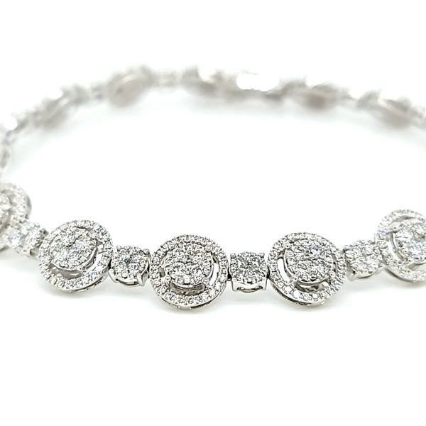 18k White Gold Diamond Bracelet, 4.24cts Image 2 Arezzo Jewelers Elmwood Park, IL