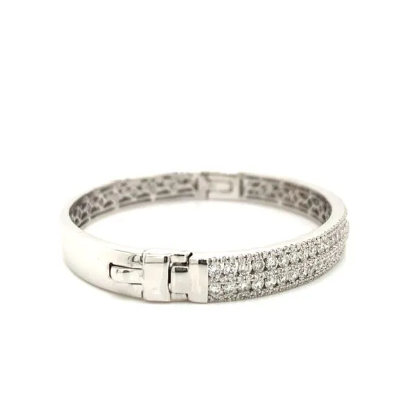 18k White Gold Diamond Bangle Bracelet