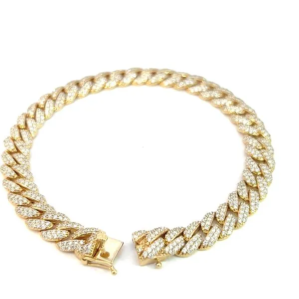 Luxurious 18K Yellow Gold Curb Link Bracelet with 5.90cts in Pave Diamonds Image 3 Arezzo Jewelers Elmwood Park, IL