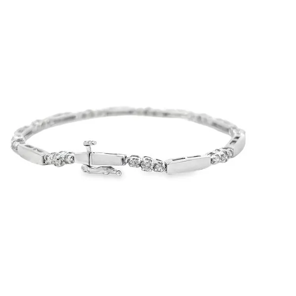14K White Gold Natural Diamond Bracelet Image 5 Arezzo Jewelers Elmwood Park, IL