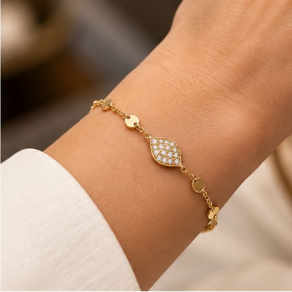 18K Yellow Gold Pavé Diamond Leaf & Circle Station Bracelet – Savoia Italy Image 4 Arezzo Jewelers Elmwood Park, IL