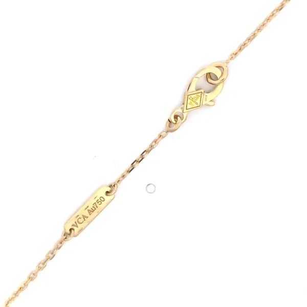 Petite Black Onyx Alhambra Necklace – 18K Yellow Gold Image 3 Arezzo Jewelers Elmwood Park, IL