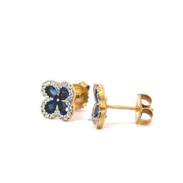 Royal Blue Sapphire Clover Stud Earrings in 18k Yellow Gold Image 3 Arezzo Jewelers Elmwood Park, IL