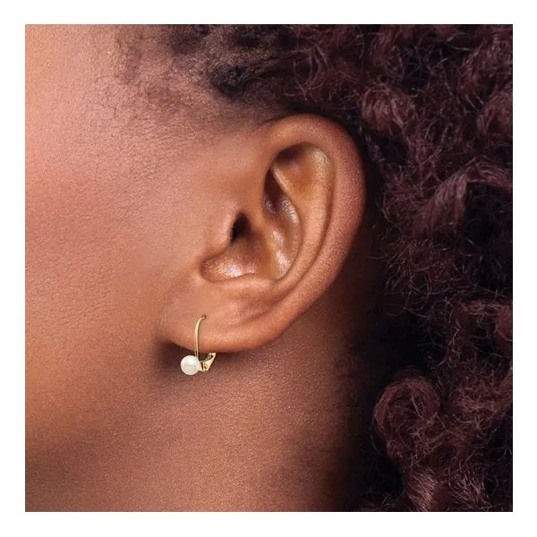 14K 4-5mm White Round Freshwater Pearl Leverback Earrings Image 3 Arezzo Jewelers Elmwood Park, IL