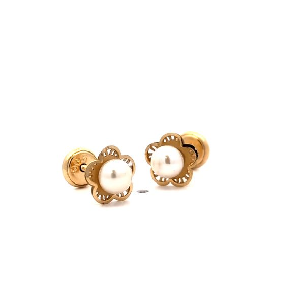14k Yellow Gold Flower Pearl Post Earrings Image 2 Arezzo Jewelers Elmwood Park, IL