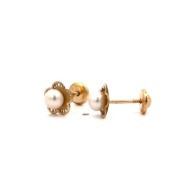 14k Yellow Gold Flower Pearl Post Earrings Image 3 Arezzo Jewelers Elmwood Park, IL