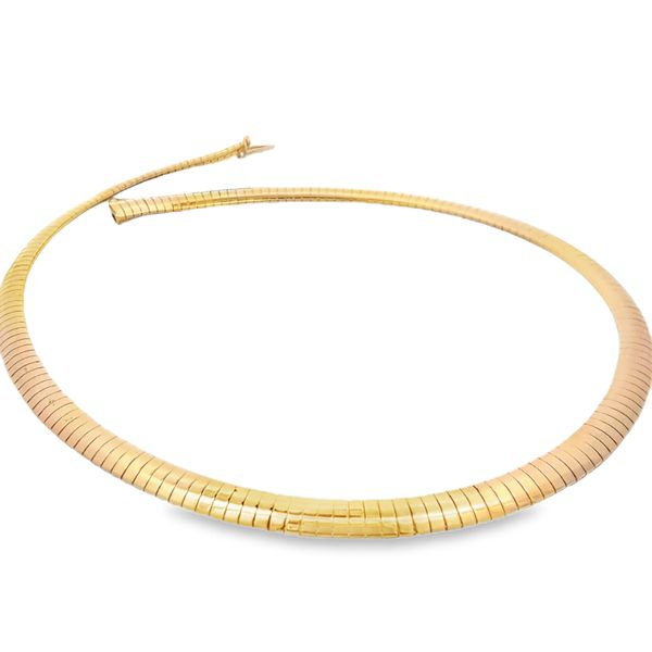 14 Karat Yellow Gold 5.75mm Italian Omega Link Necklace Image 3 Arezzo Jewelers Elmwood Park, IL