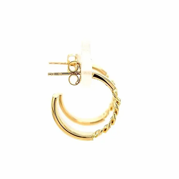 14kt Yellow Gold Large Curb Link Hoop Gold Earrings Image 2 Arezzo Jewelers Elmwood Park, IL