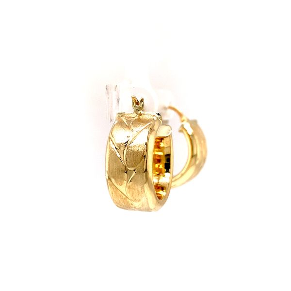 14k Yellow Gold Hoop Earrings Image 2 Arezzo Jewelers Elmwood Park, IL