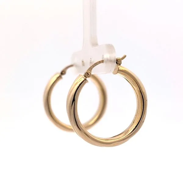 14 Karat Yellow Gold Grooved Hoop Earrings Image 2 Arezzo Jewelers Elmwood Park, IL
