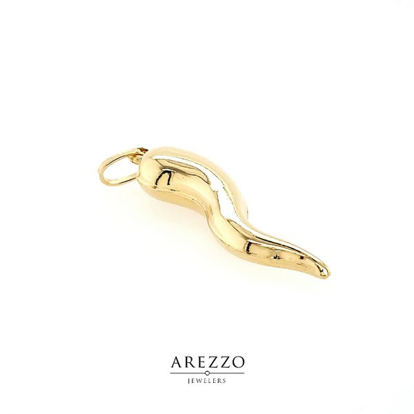 18k Large Italian Horn Charm Image 2 Arezzo Jewelers Elmwood Park, IL