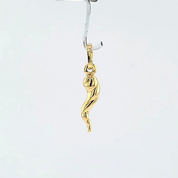 18k Yellow Gold Italian Horn - Corno Gold Pendant / Charm Arezzo Jewelers Elmwood Park, IL