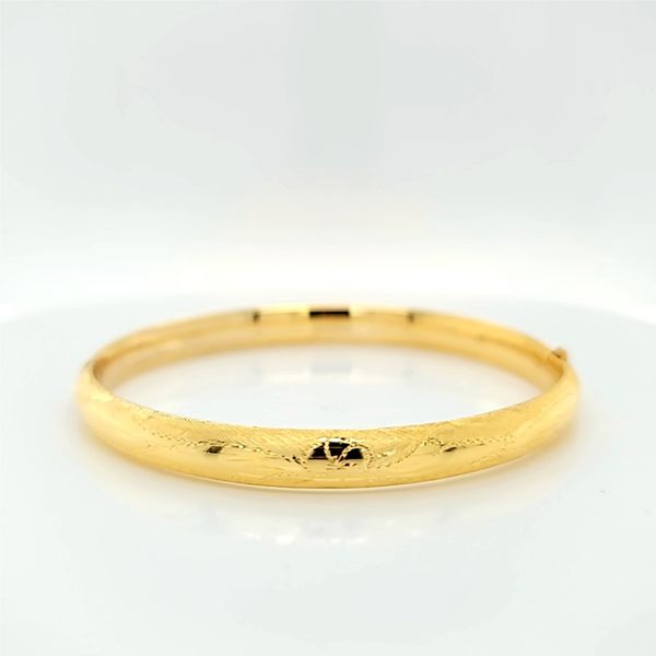 14k Yellow Gold Italian Bangle Bracelet with Floral Design Image 2 Arezzo Jewelers Elmwood Park, IL
