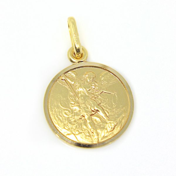 18k Yellow Gold St. Michael Medal Image 2 Arezzo Jewelers Elmwood Park, IL