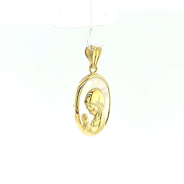 14kt Yellow Gold and Mother of Pearl Oval Praying Mary Medal Image 2 Arezzo Jewelers Elmwood Park, IL