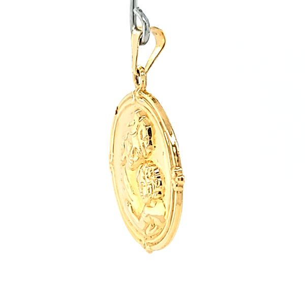 18k Yellow Gold Blessed Mother Mary and Child Medal Image 2 Arezzo Jewelers Elmwood Park, IL