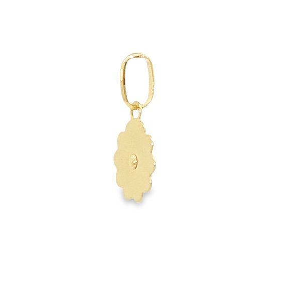 14k Yellow Gold Small Virgin Mary Medal Image 4 Arezzo Jewelers Elmwood Park, IL