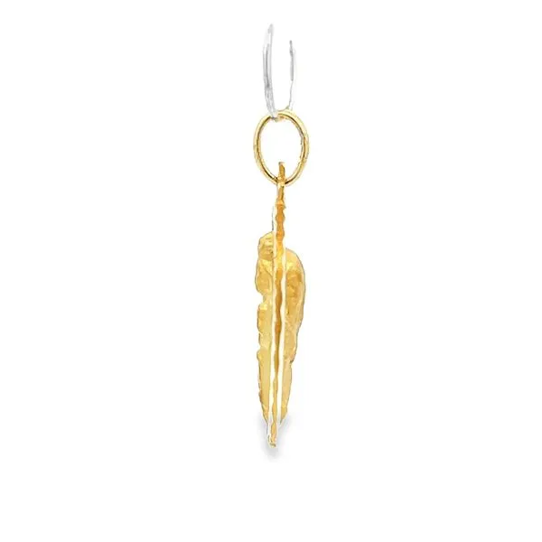 14K Yellow Gold Double Sided Religious Medal Image 4 Arezzo Jewelers Elmwood Park, IL