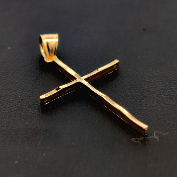 14 Karat Yellow Gold Diamod Cut Cross Image 2 Arezzo Jewelers Elmwood Park, IL