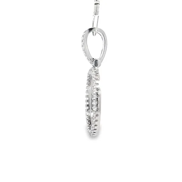 Sterling Silver Engravable Circle Pendant Image 2 Arezzo Jewelers Elmwood Park, IL