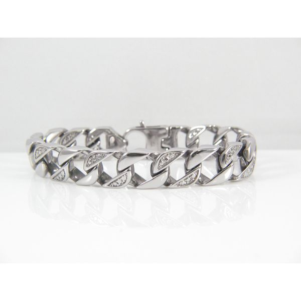 Stainless Steel Pave Curb Link Chain Bracelet Image 2 Arezzo Jewelers Elmwood Park, IL