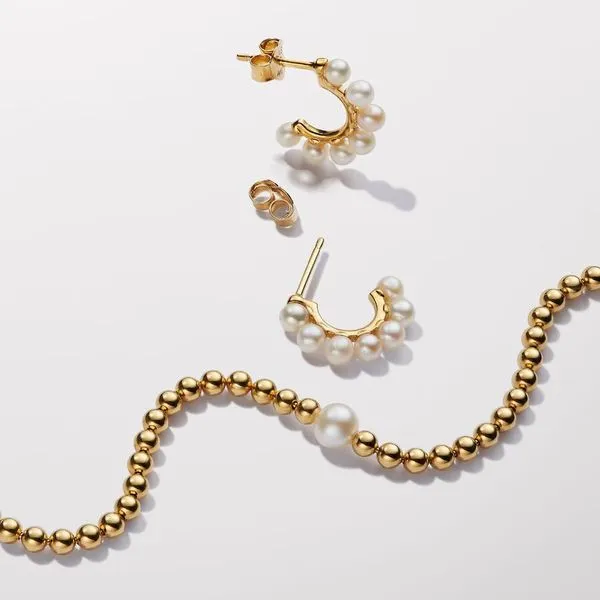 Pandora Freshwater Cultured Pearl & Beads Bracelet Image 5 Arezzo Jewelers Elmwood Park, IL