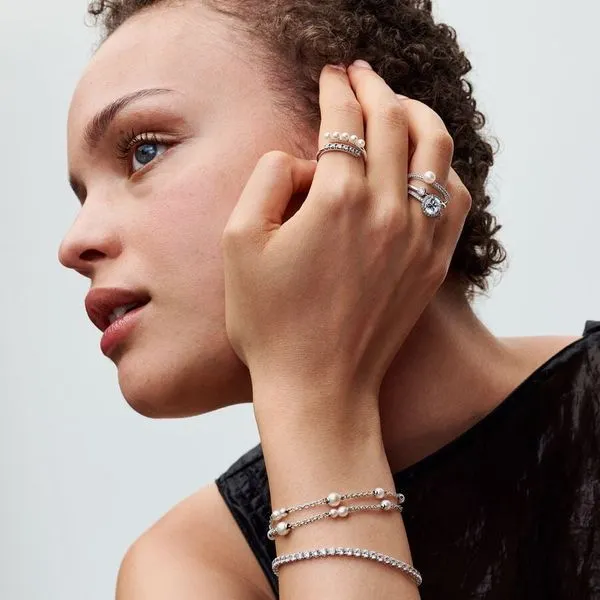 Pandora Freshwater Cultured Pearl Station Chain Bracelet - 7.1 in. Image 3 Arezzo Jewelers Elmwood, IL