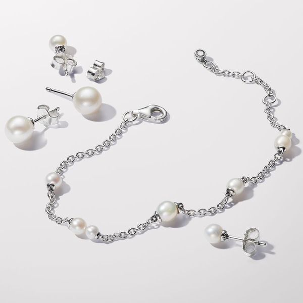 Pandora Freshwater Cultured Pearl Station Chain Bracelet - 7.9 in. Image 5 Arezzo Jewelers Elmwood Park, IL
