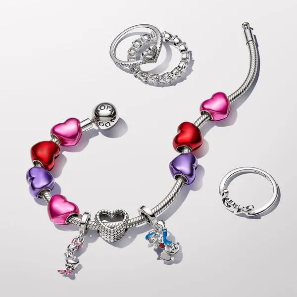 Disney Daisy Duck Dangle Charm Image 4 Arezzo Jewelers Elmwood Park, IL