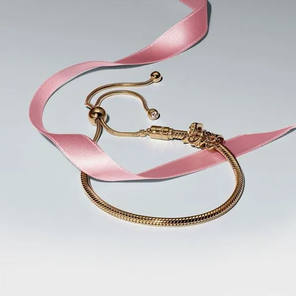 Pandora Love Script Bracelet Gift Set Image 3 Arezzo Jewelers Elmwood, IL