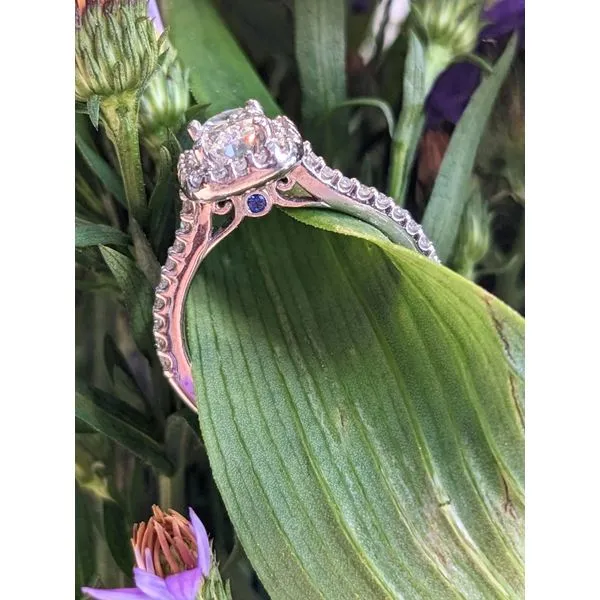 14K White Gold Oval Cut Engagement Ring Image 4 Armentor Jewelers New Iberia, LA