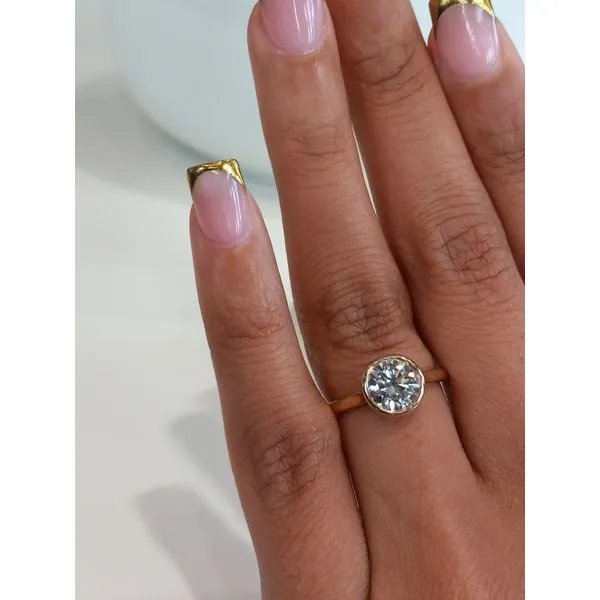 14K Yellow Gold Diamond Bezel Ring Image 2 Armentor Jewelers New Iberia, LA