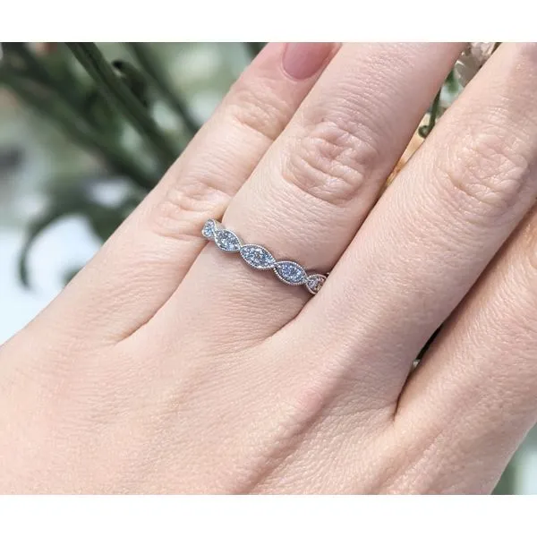 14K White Gold Diamond Milgrain Detail Band Image 2 Armentor Jewelers New Iberia, LA