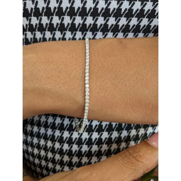 14K White Gold Lab Grown Diamond Tennis Bracelet Image 2 Armentor Jewelers New Iberia, LA