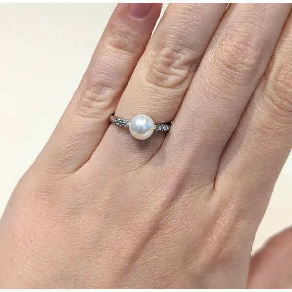 14K White Gold Pearl and Diamond Ring Image 2 Armentor Jewelers New Iberia, LA