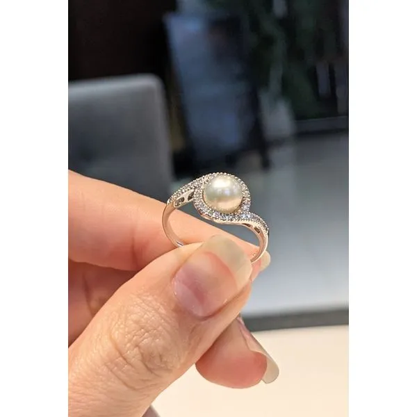 14K White Gold Pearl and Halo Ring Image 2 Armentor Jewelers New Iberia, LA