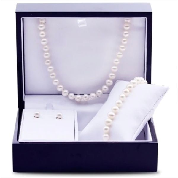 Pearl Necklace Arthur's Jewelry Bedford, VA