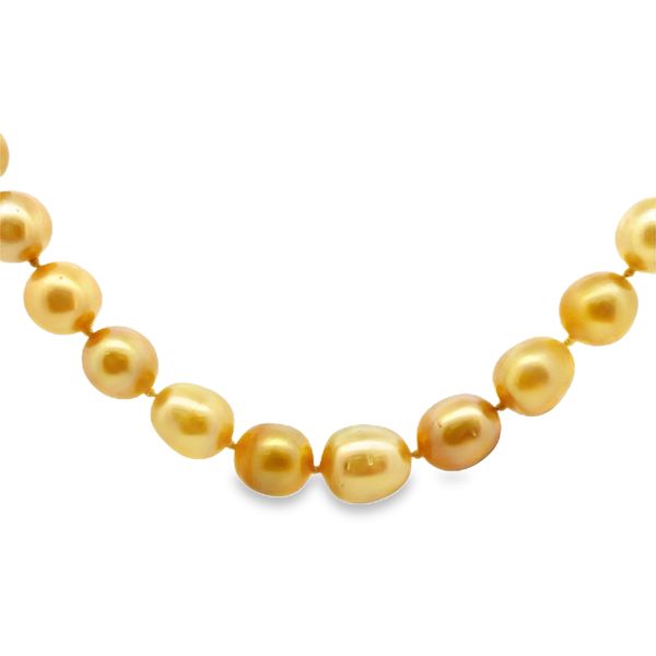 Pearl Necklace Image 2 Arthur's Jewelry Bedford, VA